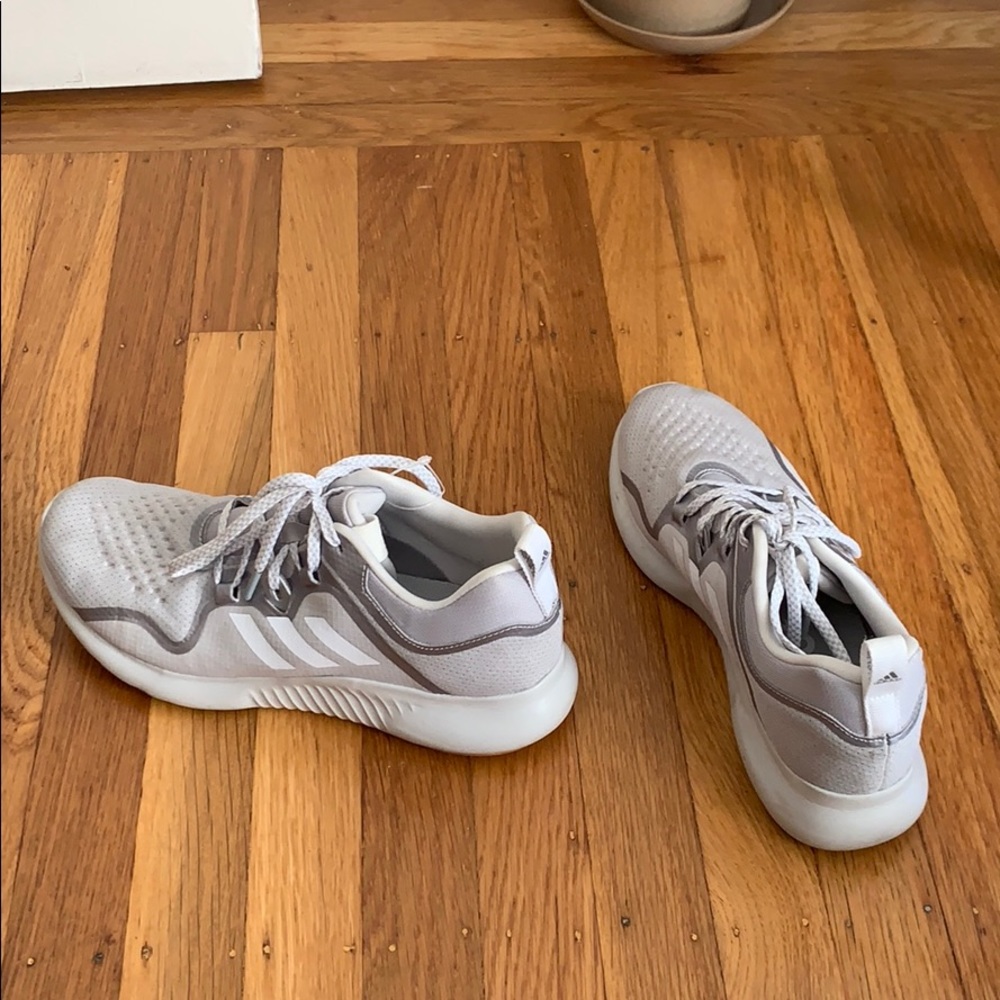 Adidas Edge Bounce with Box